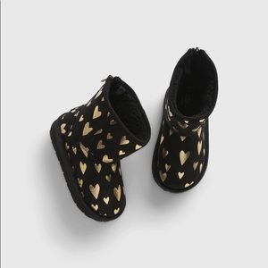 🆕 Gap Toddler Cozy Heart Boots